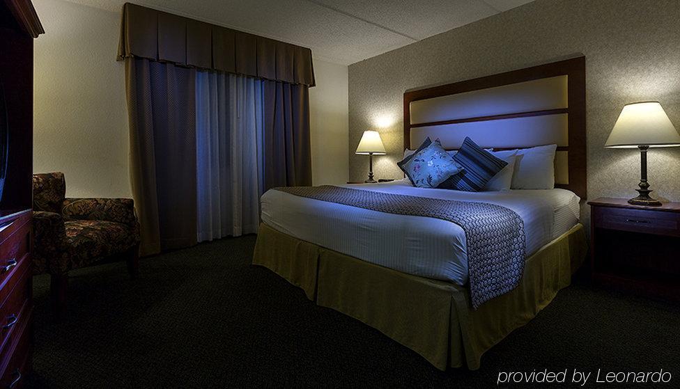 Baymont By Wyndham Norcross Atlanta Hotel Exterior photo