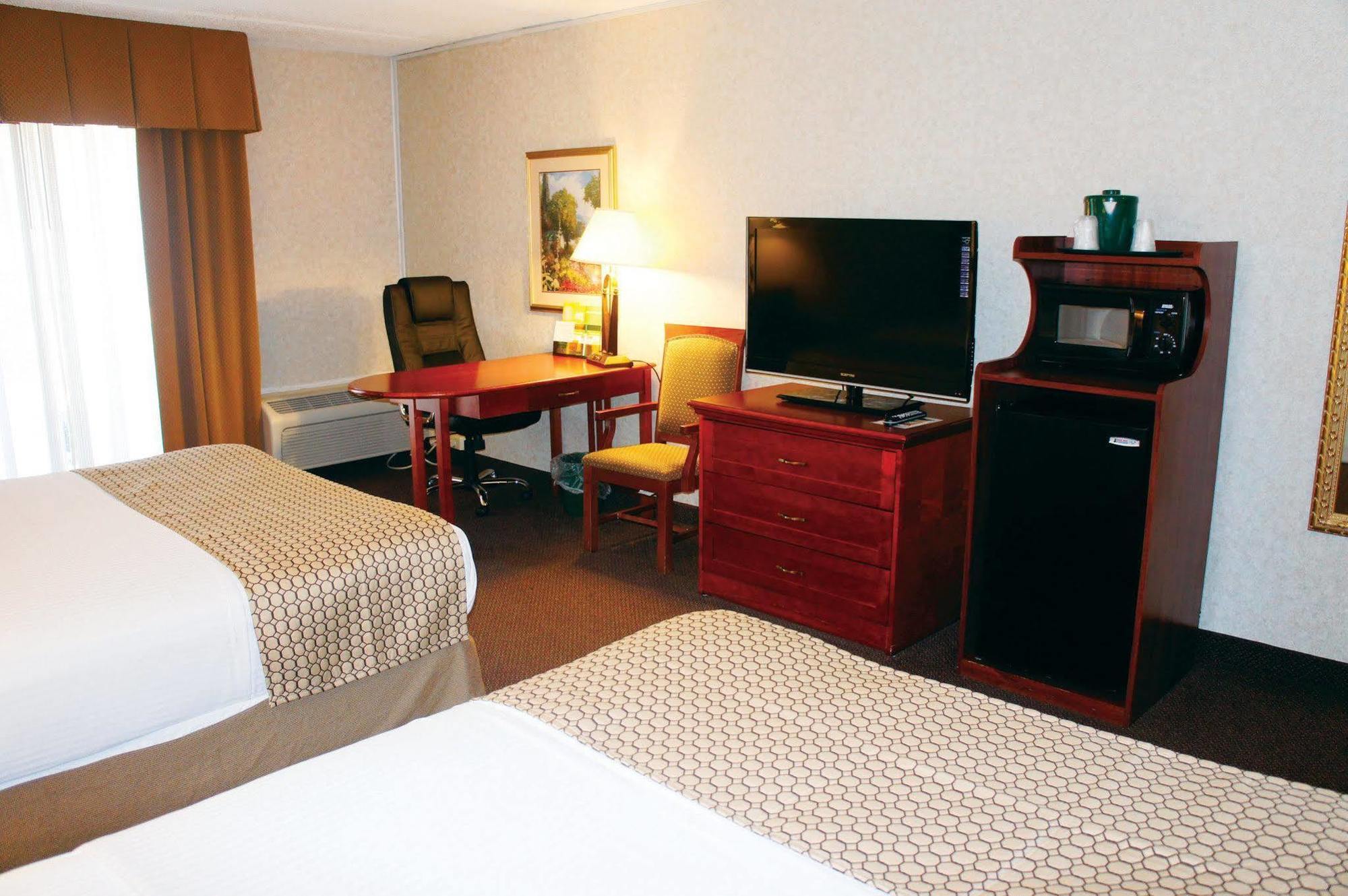 Baymont By Wyndham Norcross Atlanta Hotel Exterior photo
